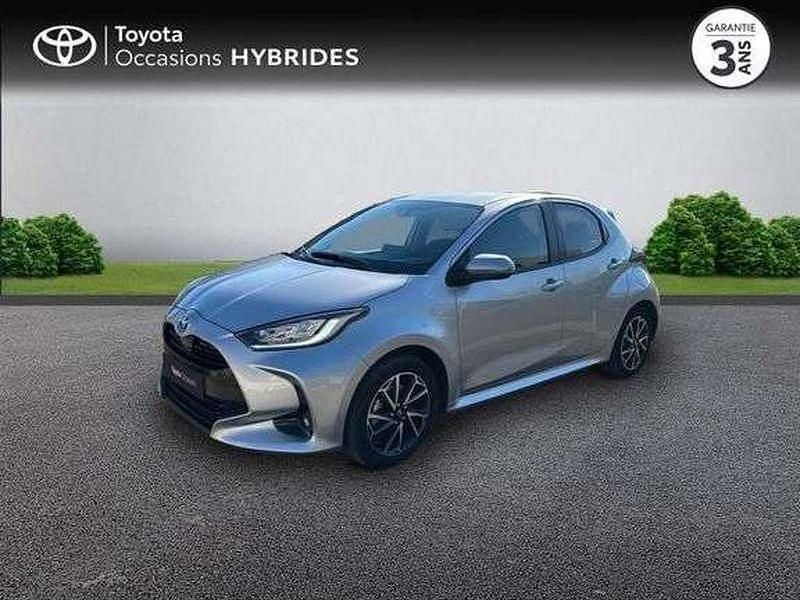 Utilisé 2024 Toyota Yaris Hybrid Design Berline | 20 990 € (Prix juste) - Image 1/1