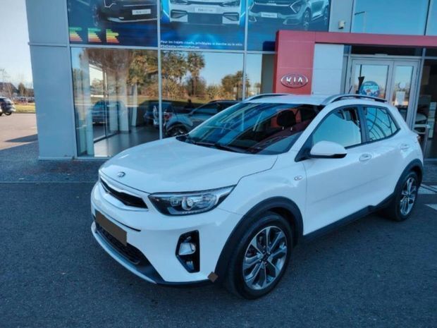 Blanc Utilisé 2020 Kia Stonic Active SUV | 14 987 € (Prix juste) - Image 1/4