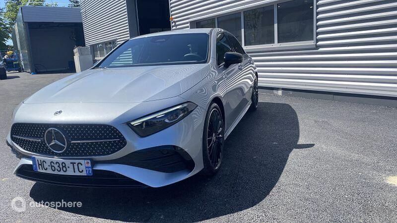 Gris Utilisé 2025 Mercedes A200 AMG line Berline | 44 990 € - Image 1/4