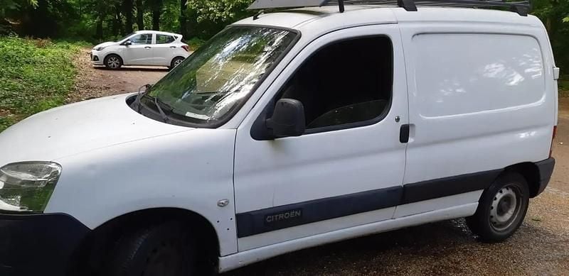 Blanc Utilisé 2007 Citroën Berlingo Monospace | 1 950 € - Image 1/2