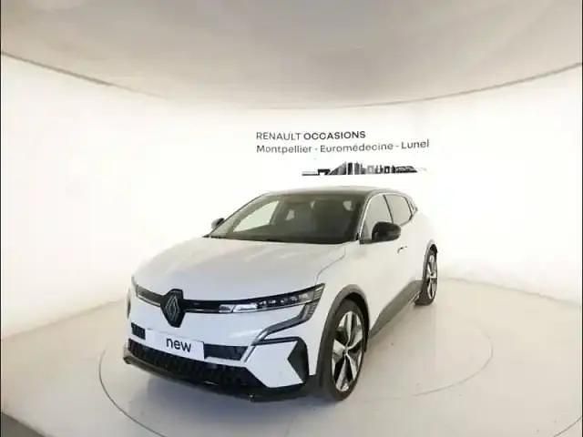 Noire Occasion 2022 Renault Megane E-Tech Techno SUV | 21 990 € - Image 1/4