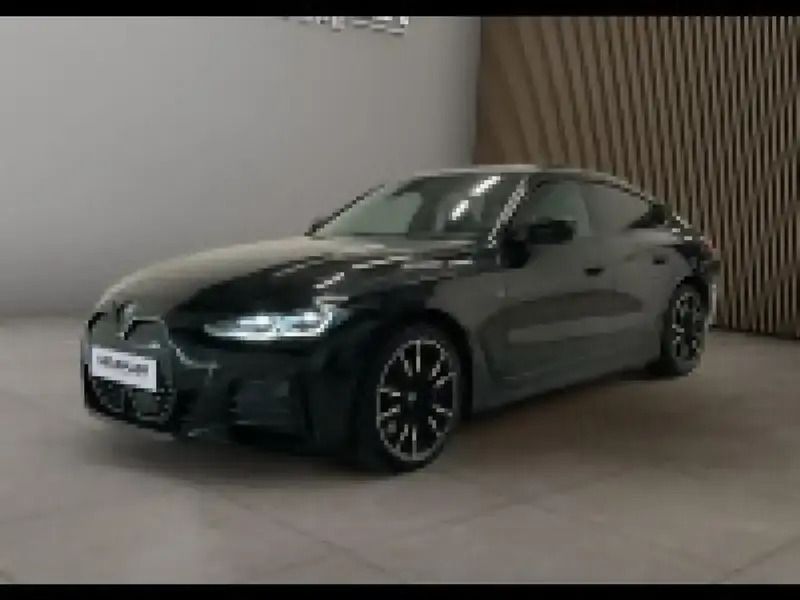 Noir Utilisé 2024 BMW i4 Berline | 61 990 € (Prix juste) - Image 1/4