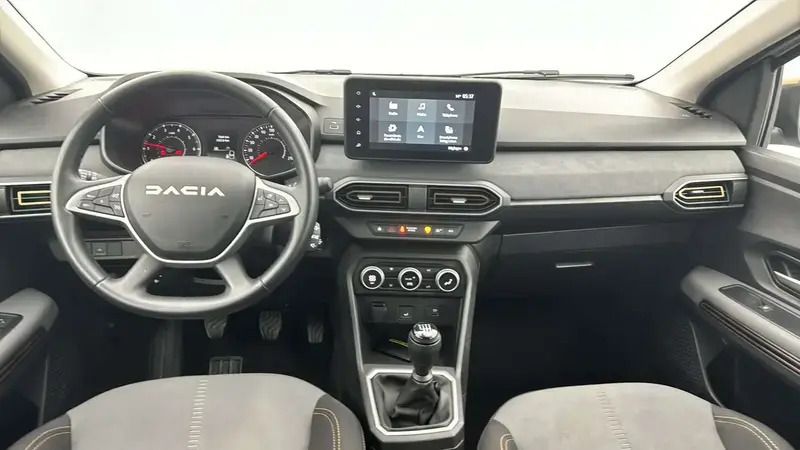 Image 3/4