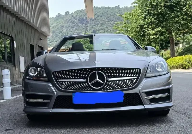 Utilisé 2012 Mercedes SLK200 Cabriolet | 15 300 € - Image 1/4