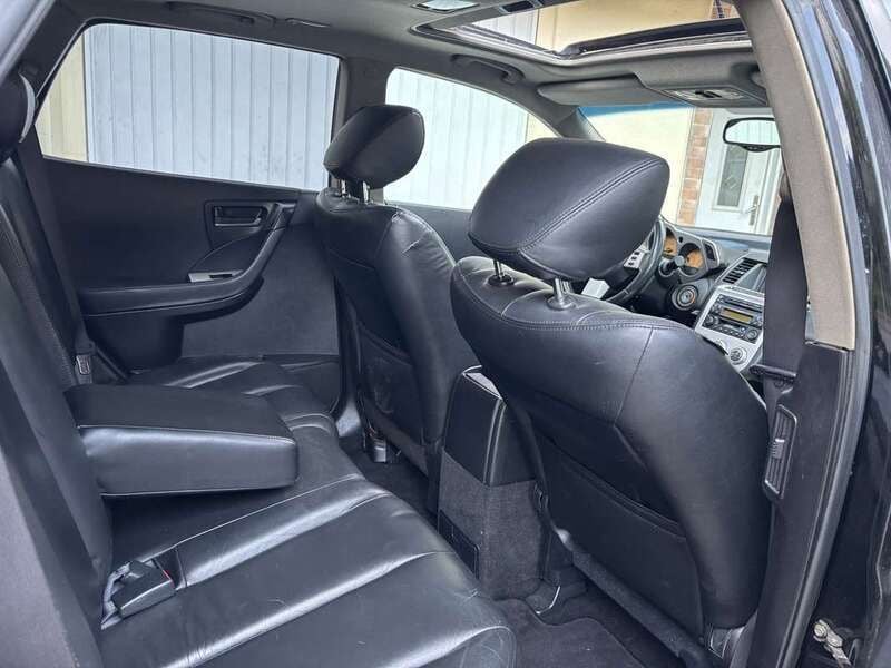 Image 3/4