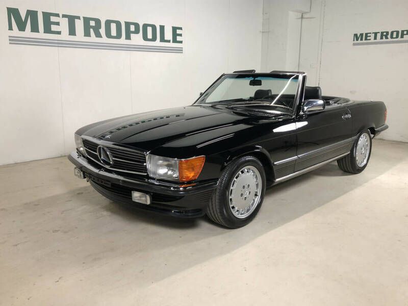 Noir Utilisé 1986 Mercedes 560 Cabriolet | 44 500 € - Image 1/4