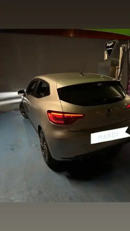 Utilisé 2019 Renault Clio IV RS Line Berline | 16 200 € (Prix assez cher) - Image 1/4