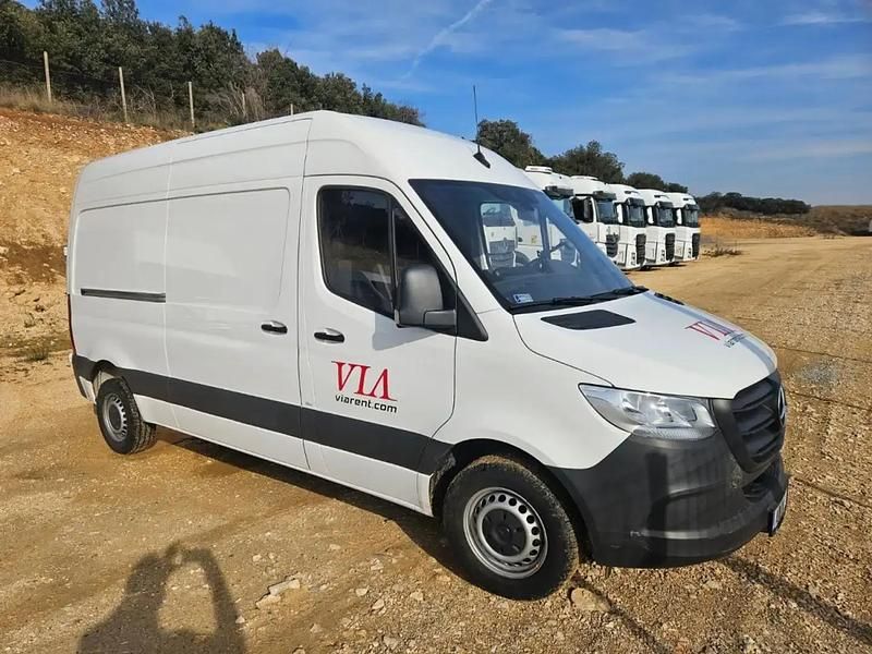 Blanc Utilisé 2023 Mercedes Sprinter Van | 24 500 € - Image 1/4