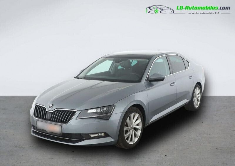 Utilisé 2018 Skoda Superb Berline | 24 400 € (Super prix) - Image 1/4