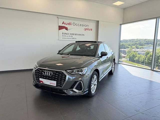 Gris chronos métallisé Utilisé 2024 Audi Q3 Sportback S-Line SUV | 49 770 € - Image 1/4