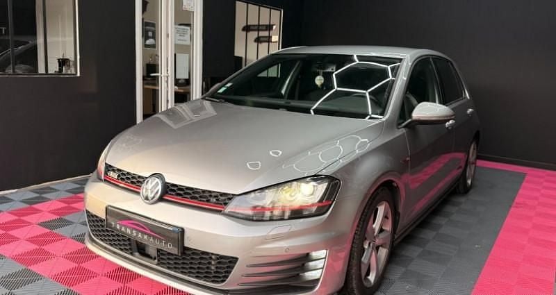 Occasion VW Golf VII GTI 220 ch (161 kW) 2014 Berline
