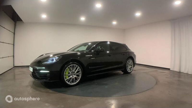 Noir Utilisé 2020 Porsche Panamera S E-Hybrid Sport Turismo Berline | 89 900 € (Prix juste) - Image 1/4