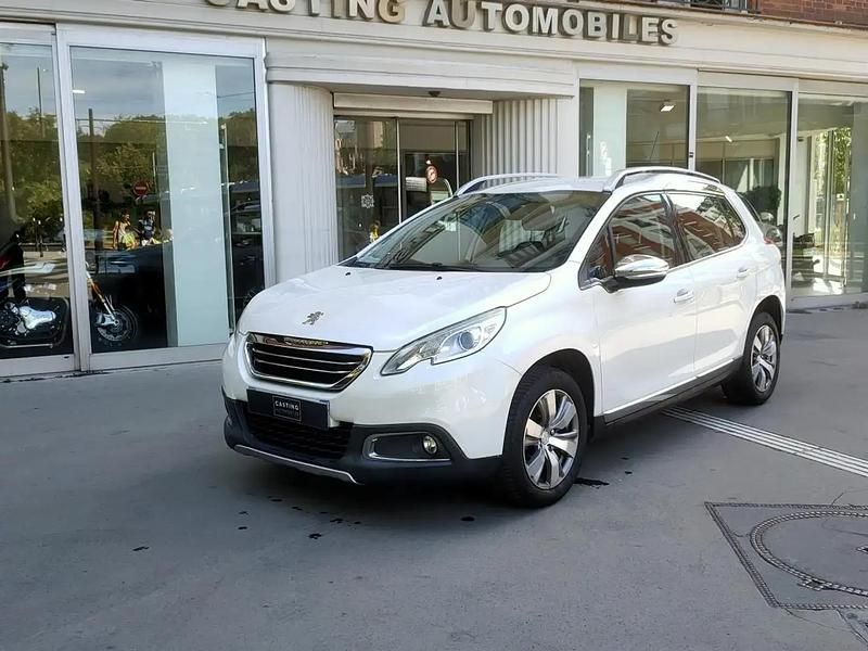 Blanc Utilisé 2013 Peugeot 2008 Allure SUV | 5 900 € - Image 1/4