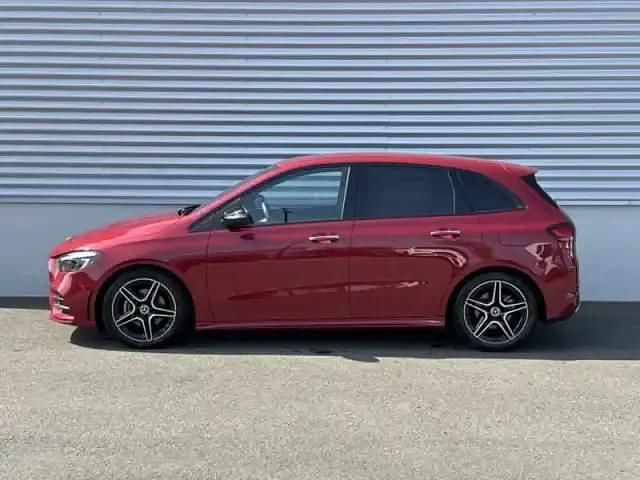 Occasion Mercedes B200 AMG line 163 ch (119 kW) 2024 Rouge Monospace