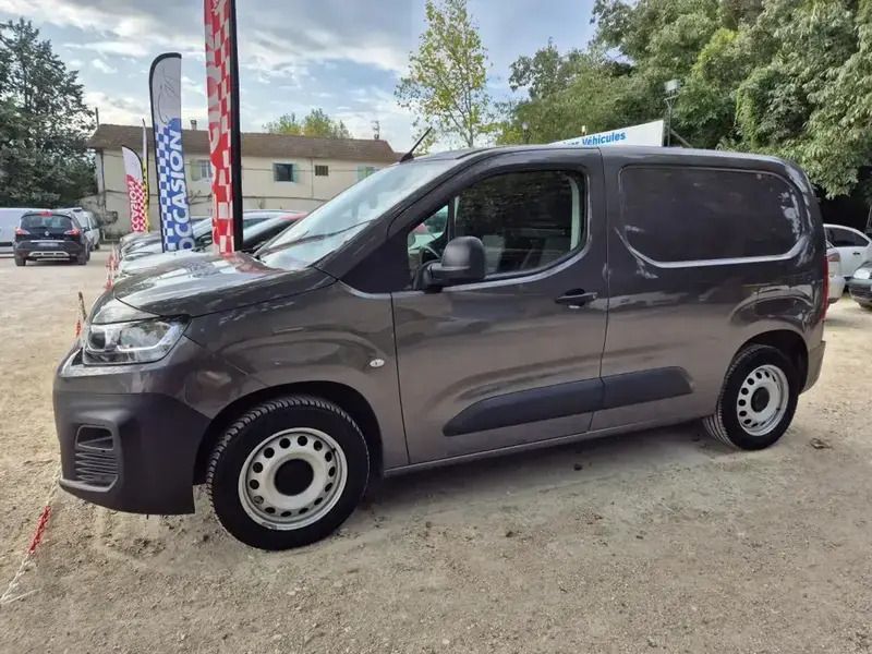 Utilisé 2020 Citroën Berlingo PureTech Monospace | 15 500 € - Image 1/4