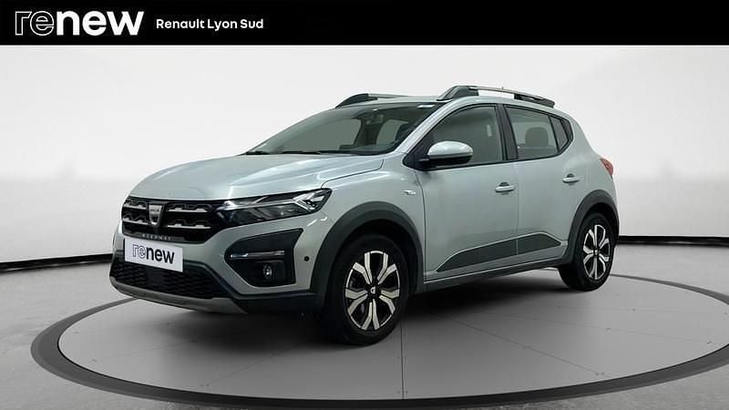 Gris Utilisé 2022 Dacia Sandero Comfort Citadine | 14 590 € (Prix juste) - Image 1/4