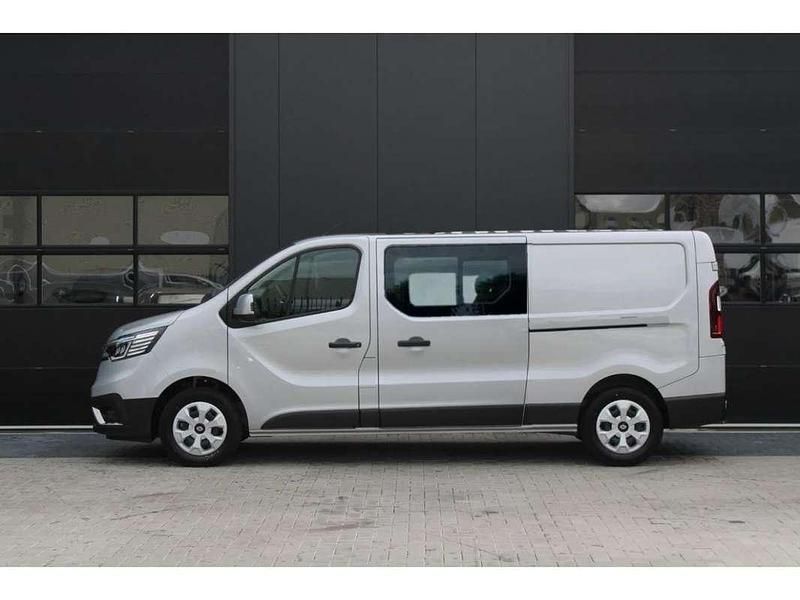 Nouvelle Renault Trafic 150 ch (110 kW) 2025 Gris Monospace
