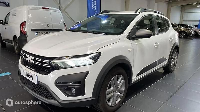 Utilisé 2023 Dacia Sandero Expression Citadine | 14 899 € (Prix juste) - Image 1/4