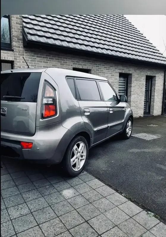 Gris Utilisé 2009 Kia Soul SUV | 6 999 € - Image 1/4