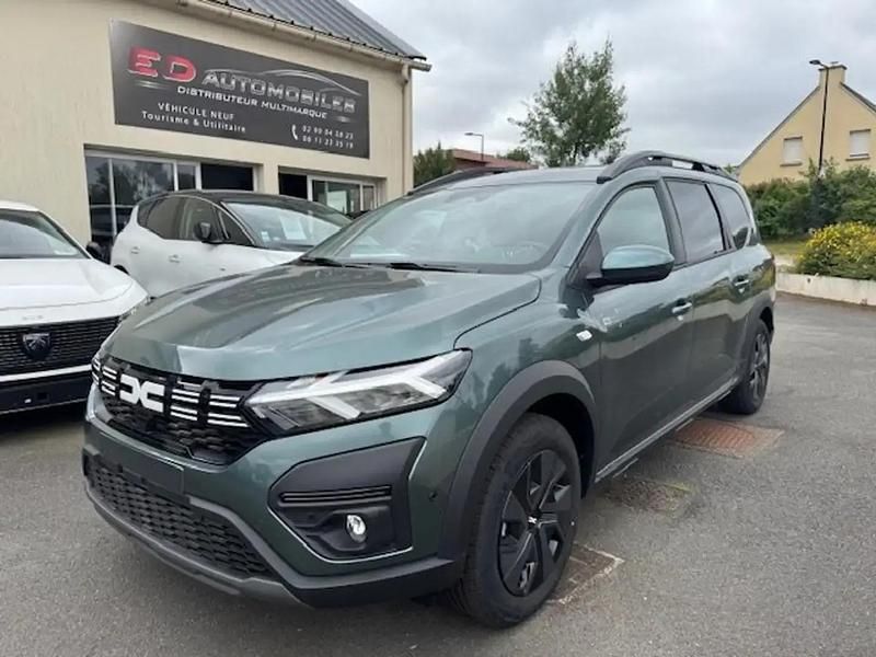 Vert Nouvelle 2025 Dacia Jogger Expression Monospace | 24 490 € (Prix juste) - Image 1/4