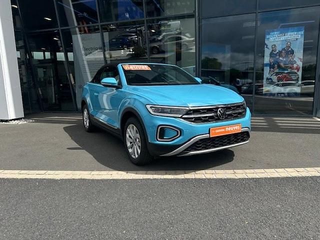 Noir Nouvelle 2025 VW T-Roc Style SUV | 37 990 € (Prix assez cher) - Image 1/4