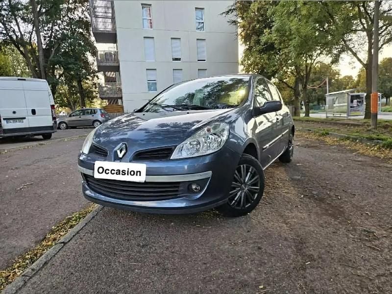 Occasion 2008 Renault Clio II Dynamique Berline | 3 500 € (Prix juste) - Image 1/4