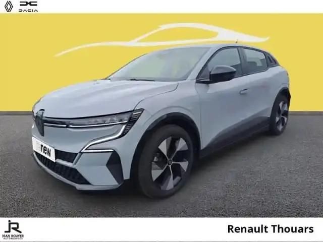 Gris Utilisé 2022 Renault Mégane Equilibre SUV | 19 990 € (Prix juste) - Image 1/4