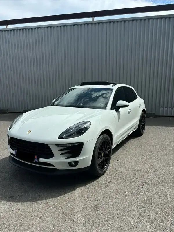 Utilisé 2015 Porsche Macan SUV | 30 990 € (Prix juste) - Image 1/4