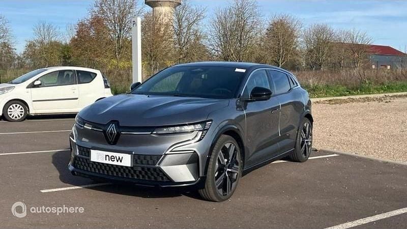 Biton Utilisé 2023 Renault Mégane Iconic SUV | 24 999 € (Bon prix) - Image 1/4
