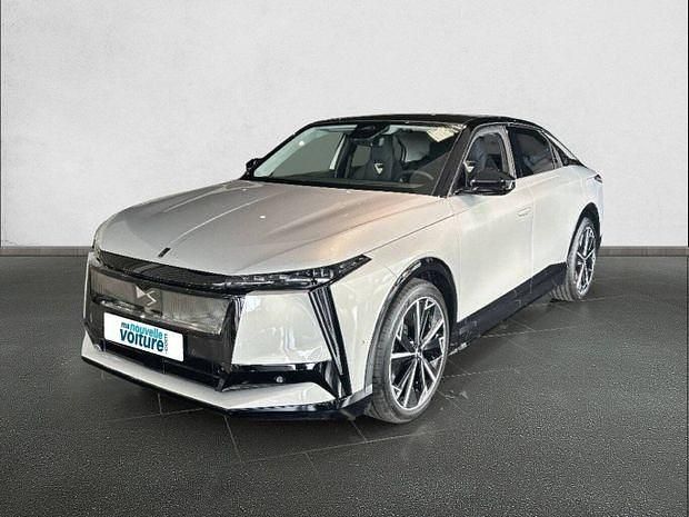 Utilisé 2025 DS Automobiles N°8 SUV | 71 990 € - Image 1/4