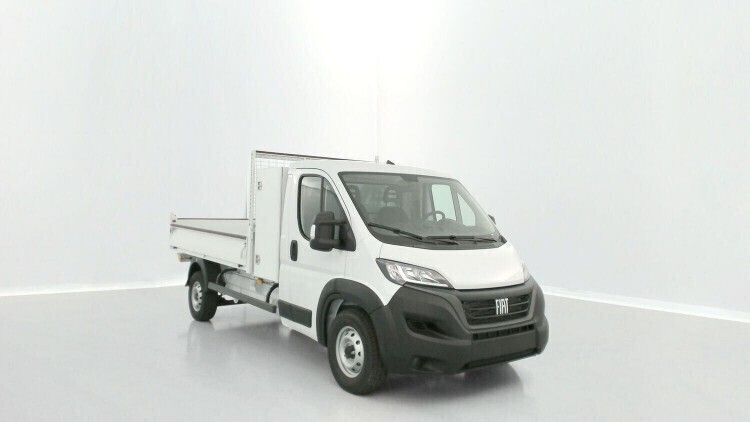 Utilisé 2023 Fiat Ducato Van | 40 500 € - Image 1/1