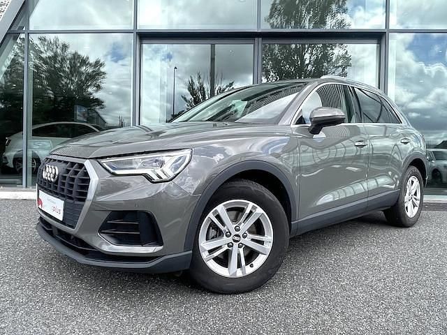 Gris chronos métallisé Occasion 2021 Audi Q3 Business SUV | 28 490 € (Super prix) - Image 1/4