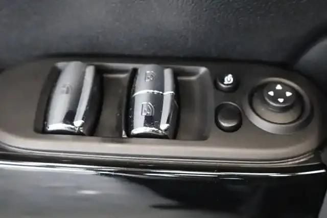 Occasion Mini Cooper Cabriolet 136 ch (100 kW) 2024 Melting silver Cabriolet