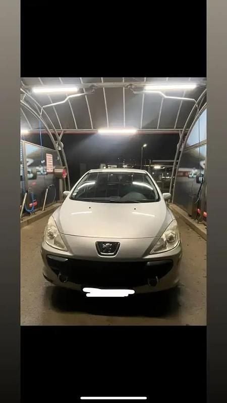 Gris Occasion 2007 Peugeot 307 Berline | 3 000 € (Prix juste) - Image 1/4
