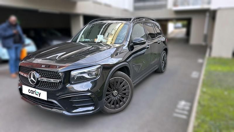 Noir Occasion 2025 Mercedes GLB200 AMG line SUV | 48 490 € (Prix juste) - Image 1/4