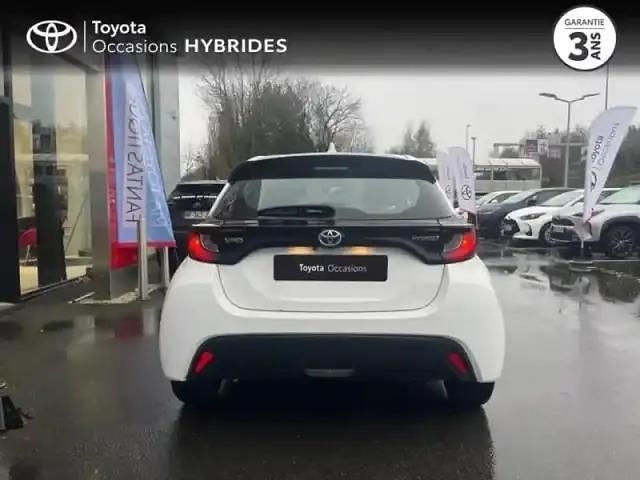 Occasion Toyota Yaris Hybrid 116 ch (85 kW) 2023 Blanc Berline