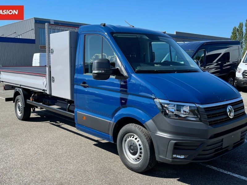 Bleue Occasion 2022 VW Crafter Business+ Van | 46 200 € - Image 1/4
