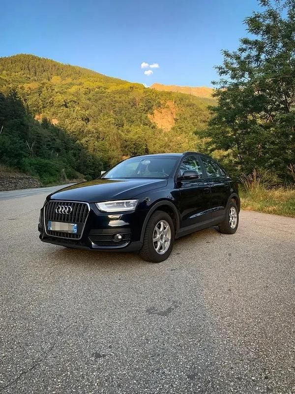 Bleu Utilisé 2014 Audi Q3 Sport SUV | 15 900 € (Prix juste) - Image 1/4