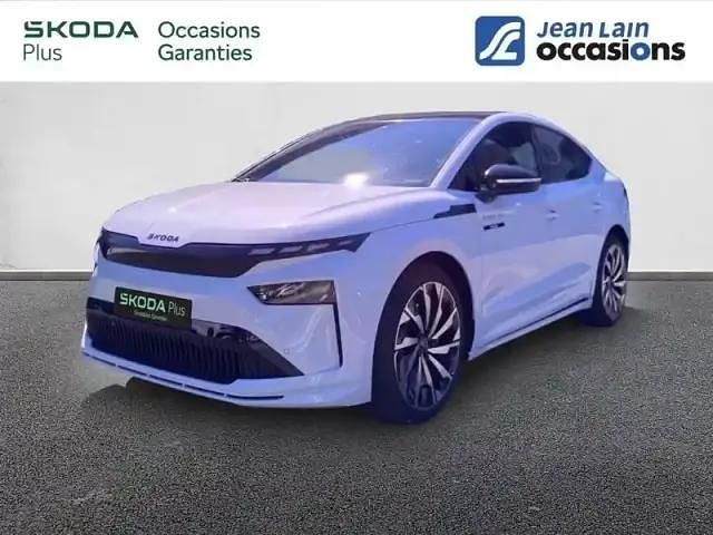 Blanc Occasion 2025 Skoda Enyaq iV SportLine SUV | 45 368 € (Prix assez cher) - Image 1/4