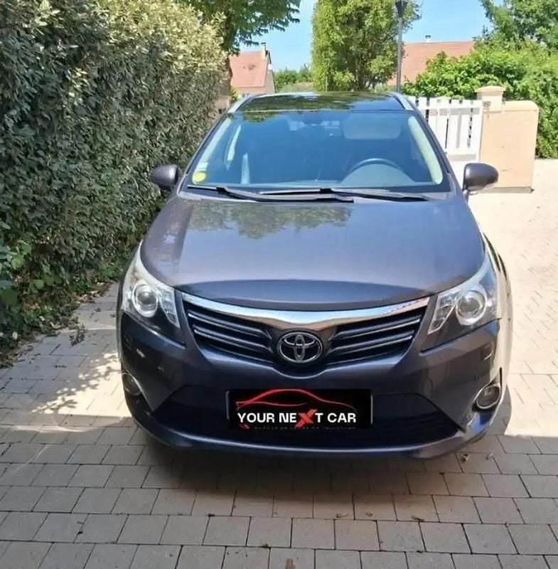 Gris Occasion 2014 Toyota Avensis Break | 10 990 € - Image 1/4