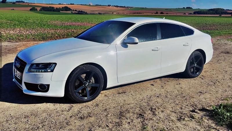Blanc Occasion 2010 Audi A5 Sportback S-line plus Citadine | 10 500 € - Image 1/4