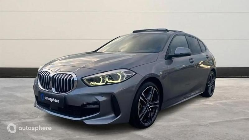 Gris Utilisé 2022 BMW 118 M Sport Citadine | 32 499 € (Prix assez cher) - Image 1/4