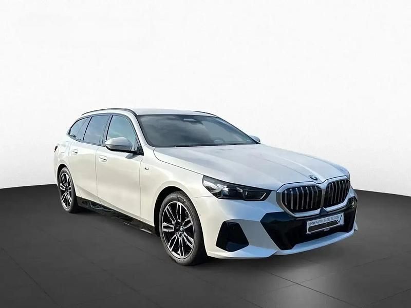 Utilisé 2024 BMW 540 M Sport Break | 81 990 € - Image 1/4