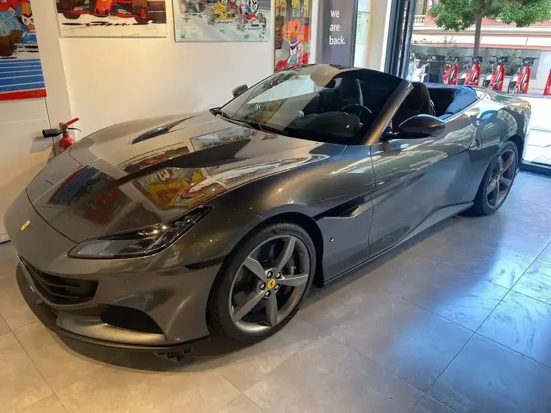 Gris Utilisé 2023 Ferrari Portofino Cabriolet | 249 900 € - Image 1/4