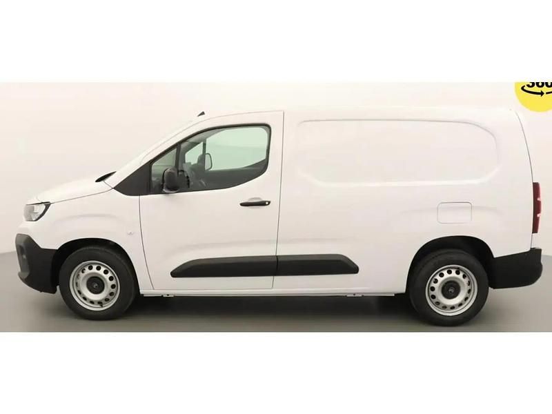 Nouvelle Citroën Berlingo 102 ch (75 kW) 2025 Blanc Monospace