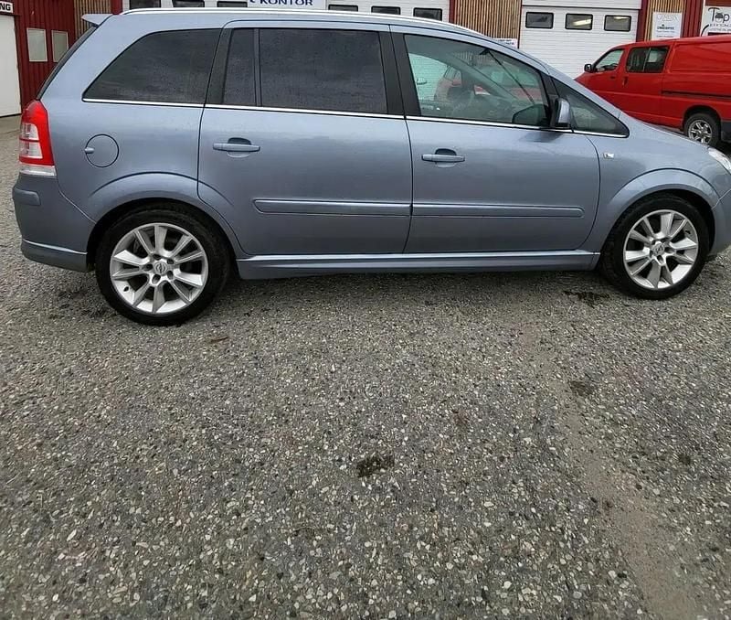 Occasion Opel Zafira 110 ch (80 kW) 2011 Gris Monospace