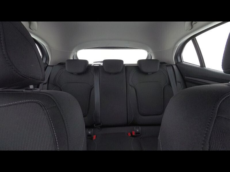 Image 3/4