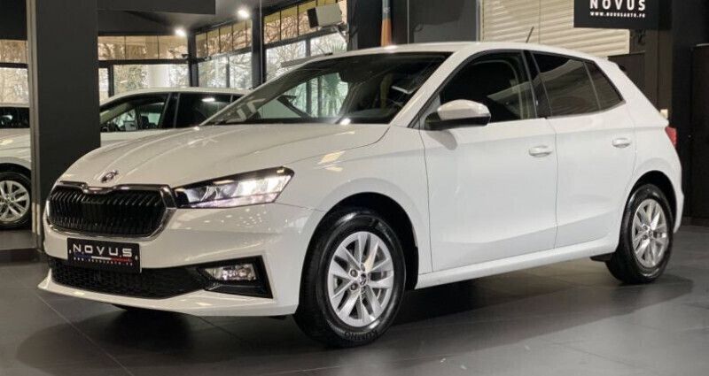 Utilisé 2024 Skoda Fabia Comfort Citadine | 16 990 € - Image 1/4