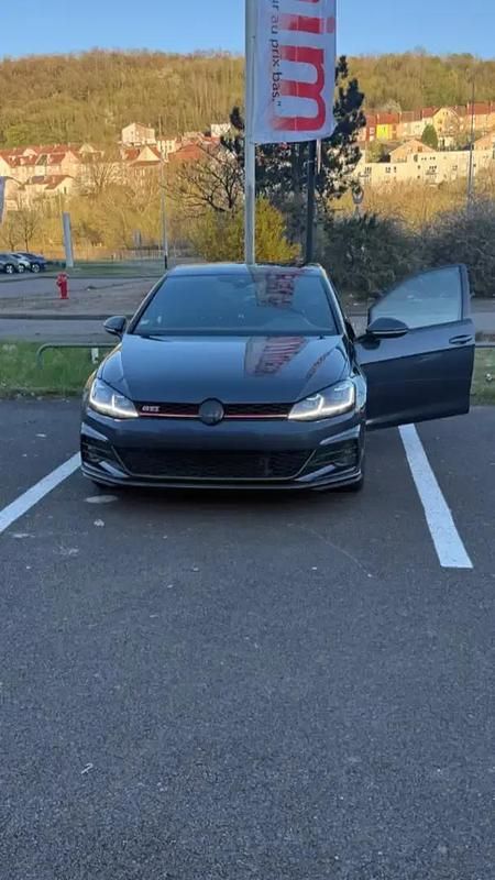 Utilisé 2020 VW Golf VIII GTI Berline | 25 000 € (Bon prix) - Image 1/4