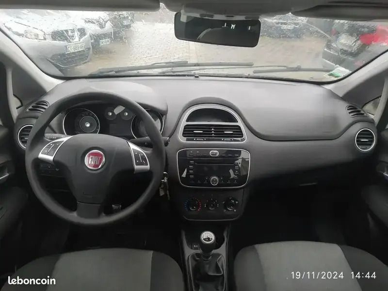 Image 2/4